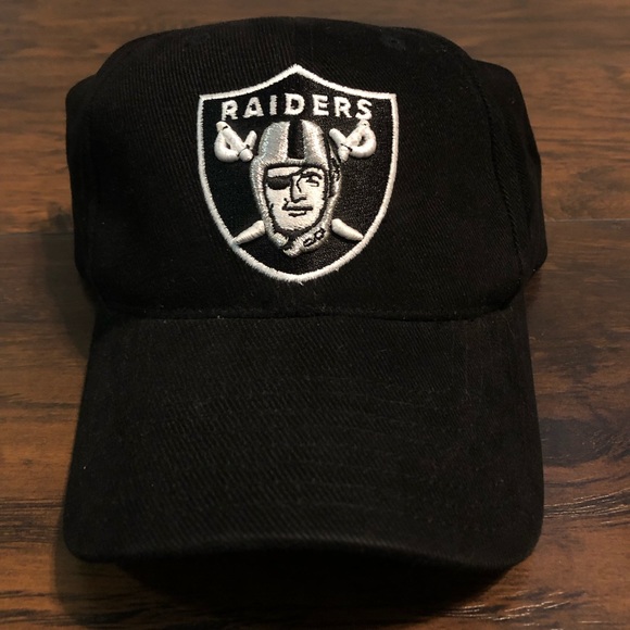 Hat - Picture 1 of 2